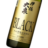 伊佐大泉BLACK 900ml